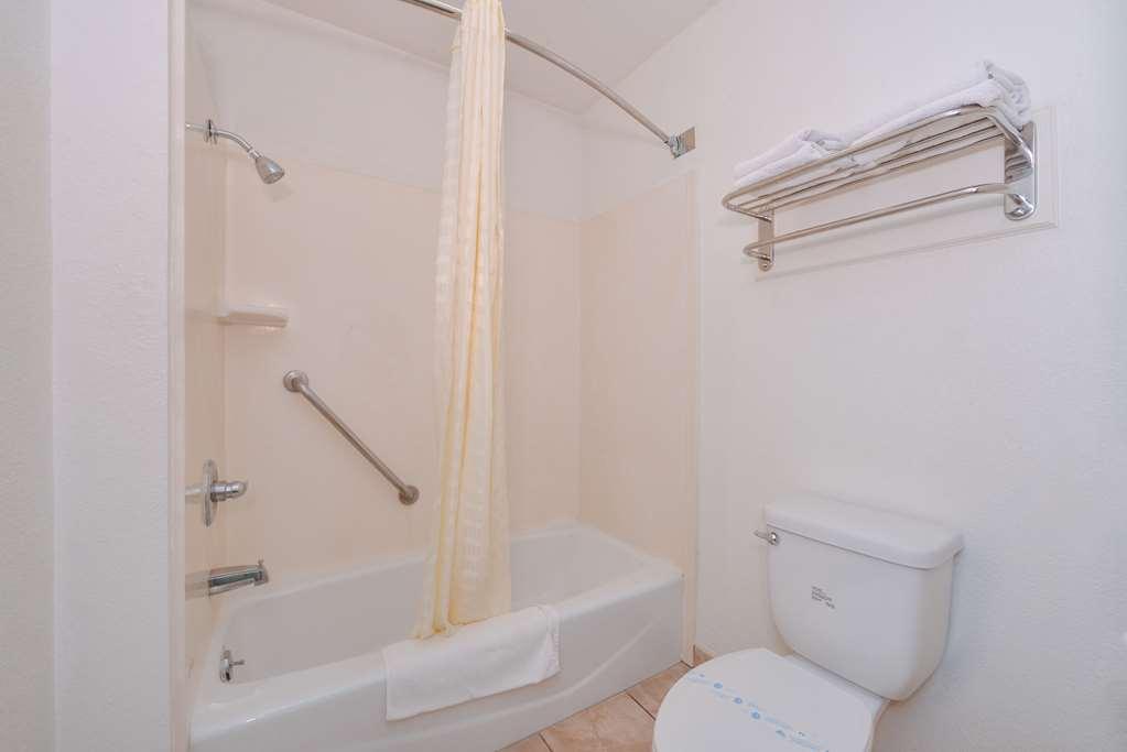 Americas Best Value Inn-Rialto Zimmer foto
